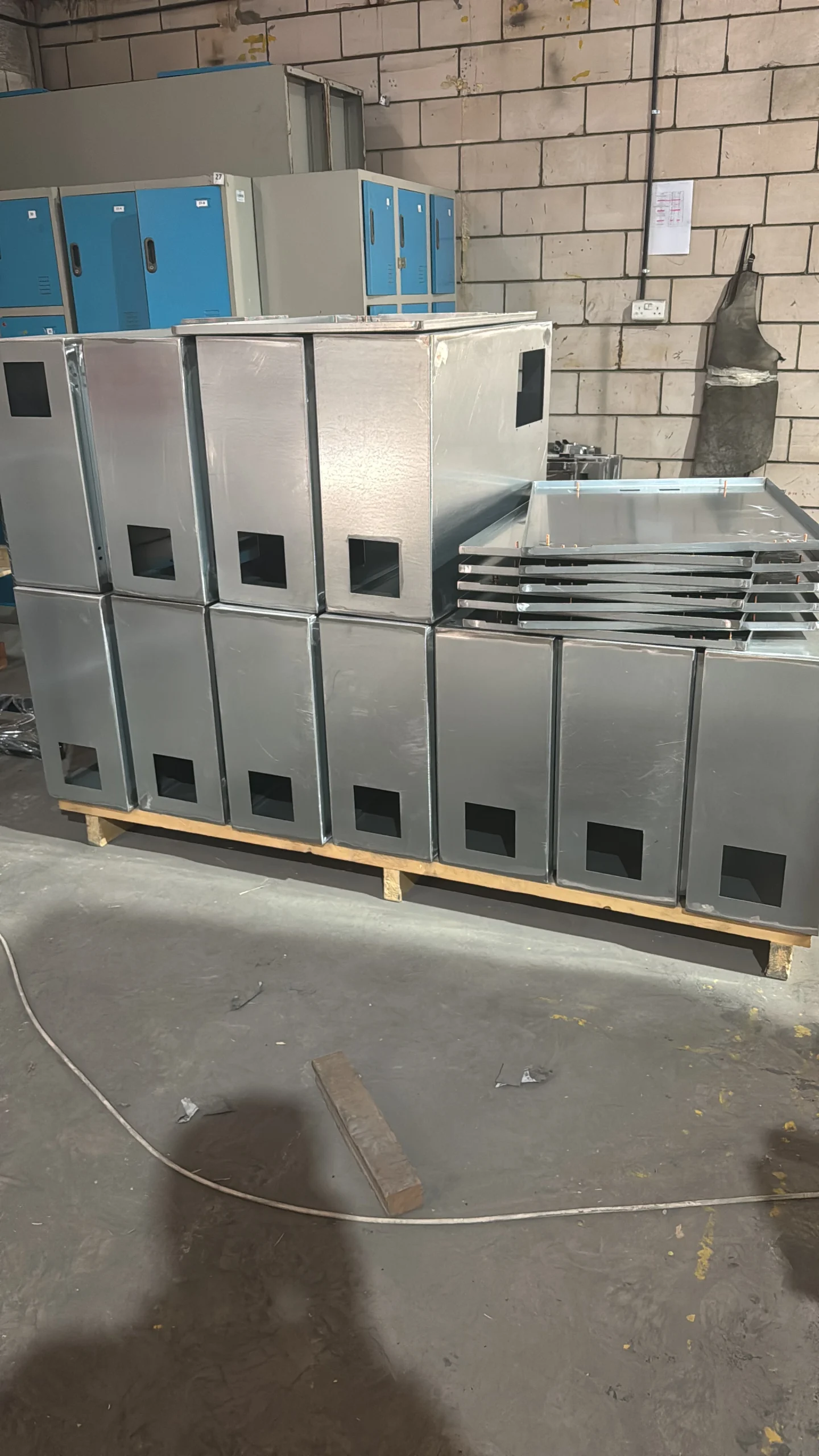 steel ideas enclosure box.